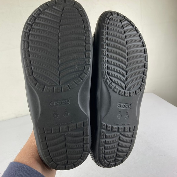 Crocs Classic Slide Sandal Black Women Sz 9 Mens 7 Comfort Slip On - Picture 6 of 6